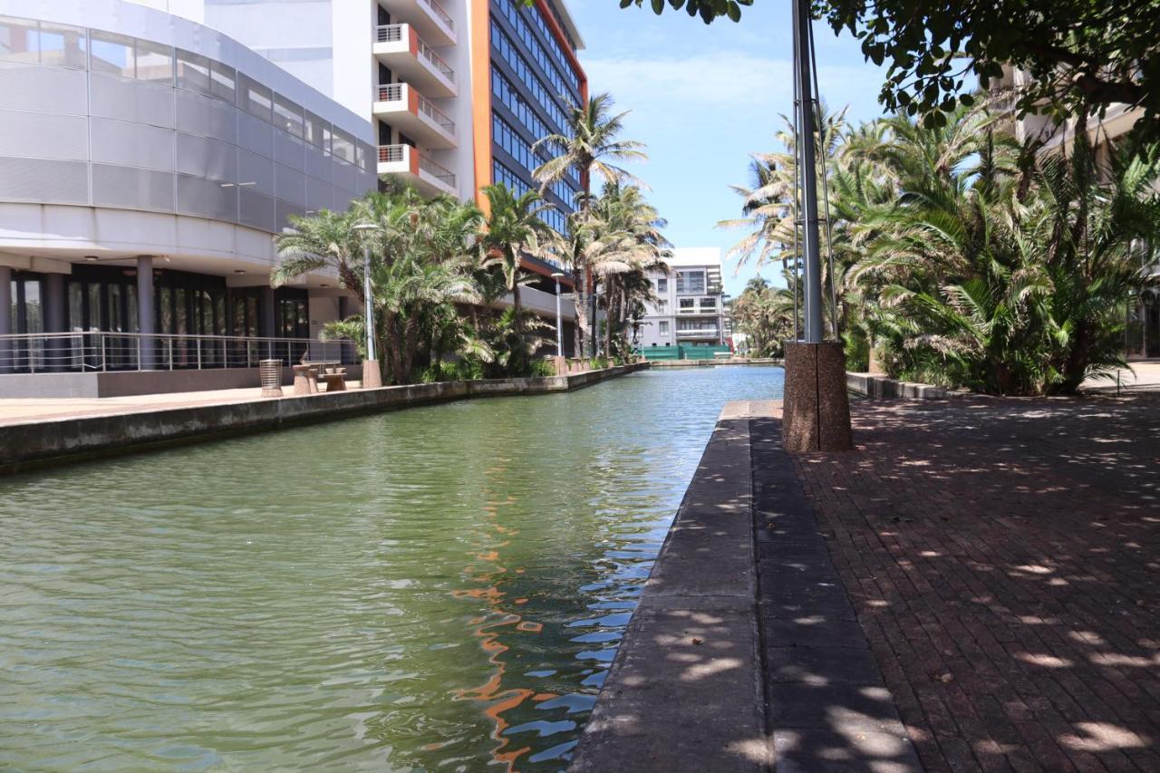 THE SAILS -SEA VIEW 2 sleeper apartment POINT WATERFRONT Durban Buitenkant foto